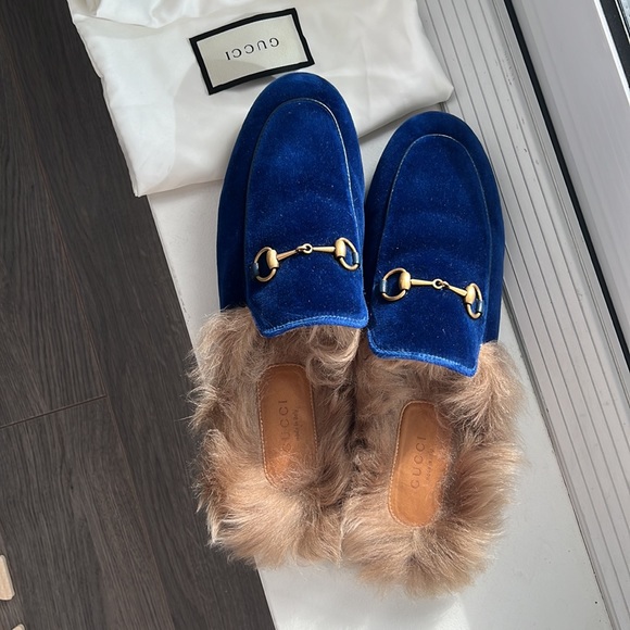 Gucci blue velvet slipper with fur - Picture 9 of 11